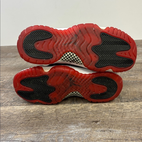 Air Jordan 11 Retro “Bred” Black/Red (2019 Release) 378038-061